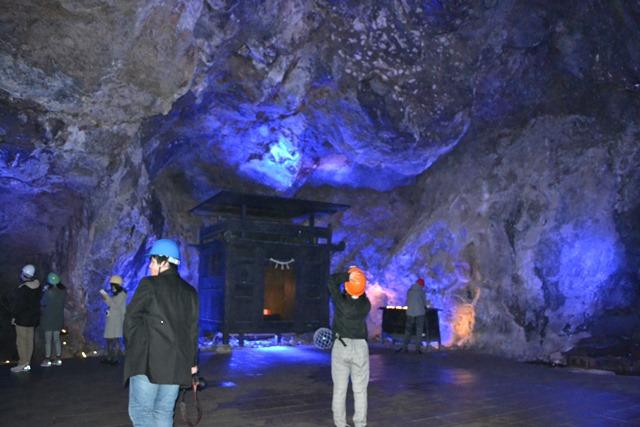 21青い洞窟撮影2.JPG