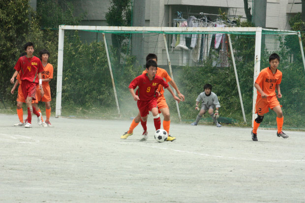 j_soccer0429b31.jpg