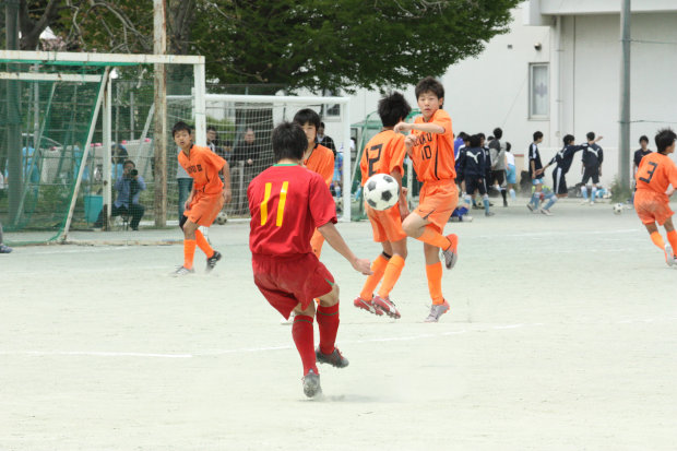 j_soccer0429b39.jpg