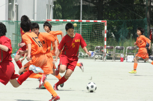 j_soccer0429b4.jpg