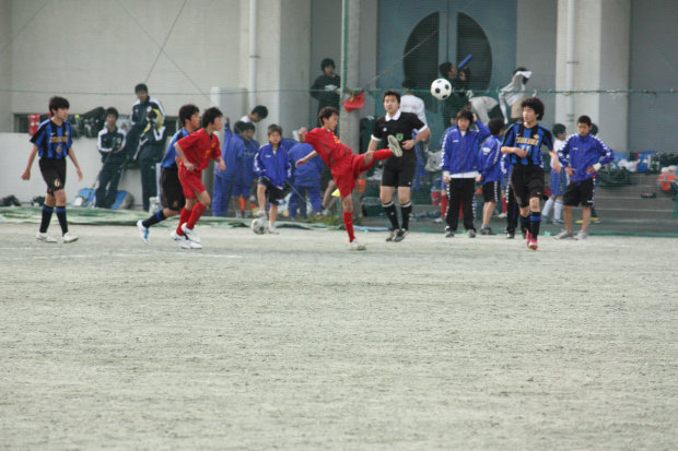j_soccer0429t13.jpg