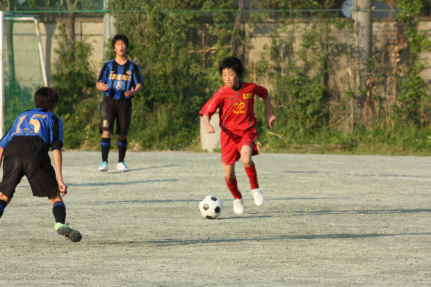 j_soccer0429t36.jpg