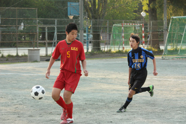 j_soccer0429t38.jpg