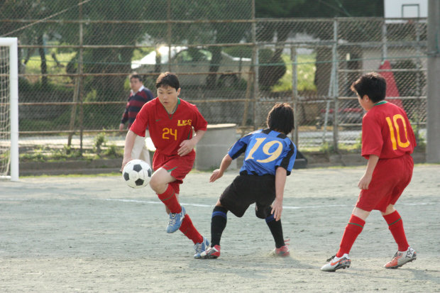j_soccer0429t6.jpg