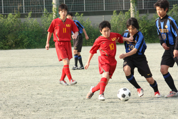 j_soccer0429t8.jpg