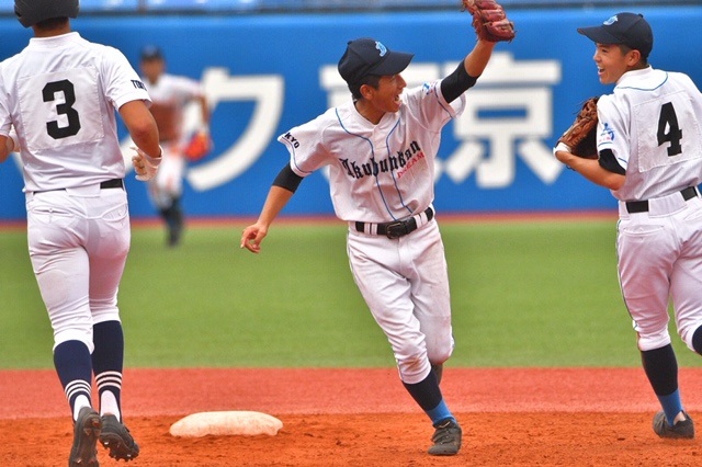 【郁文館野球部OB】土山剛弘審判員 通算1500試合出場を達成しました！ 郁文館夢学園